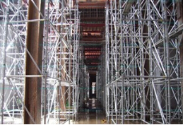 【地鐵腳手架】建設你來做，危險我來擋